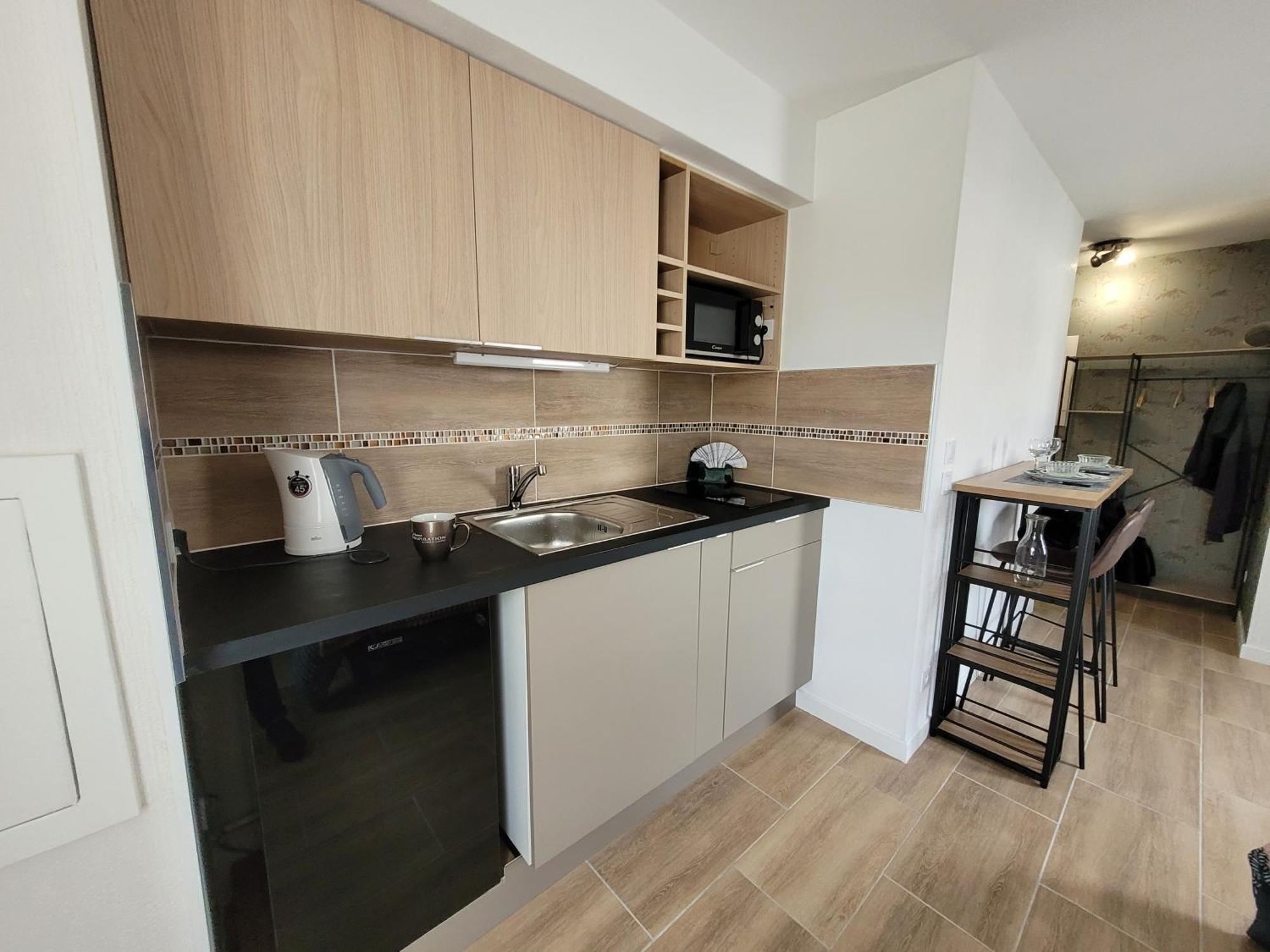 L' Ecrin De Jade Apartment Melun Bagian luar foto